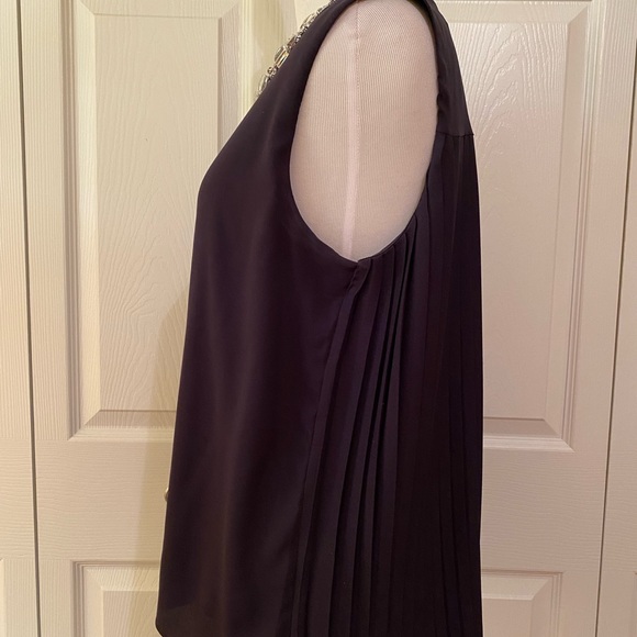 Ann Taylor navy top with jeweled neckline size M - Picture 2 of 5